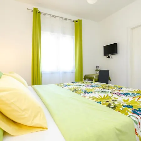 Mina Apartamento Malinska