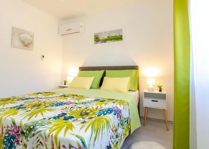 Appartement Mina *